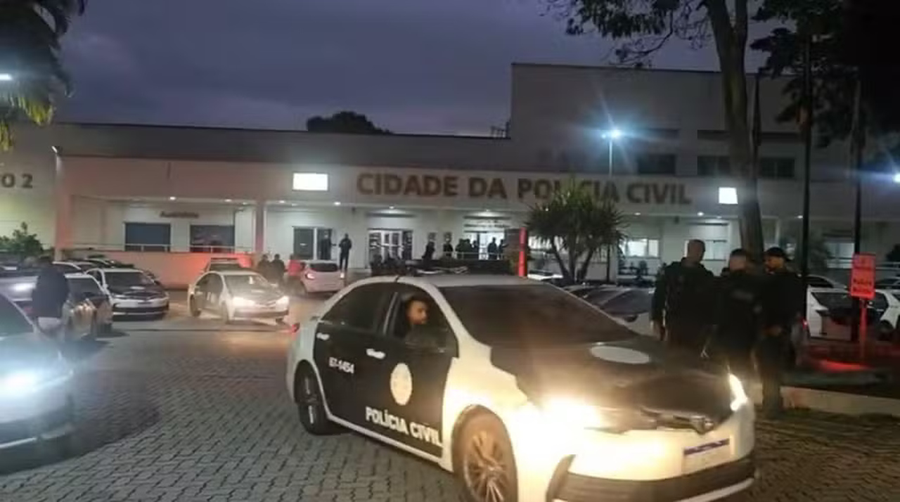 Influencers são alvo de busca em operação contra o ‘Jogo do Tigrinho’. Blogueira de Campos entre os alvos