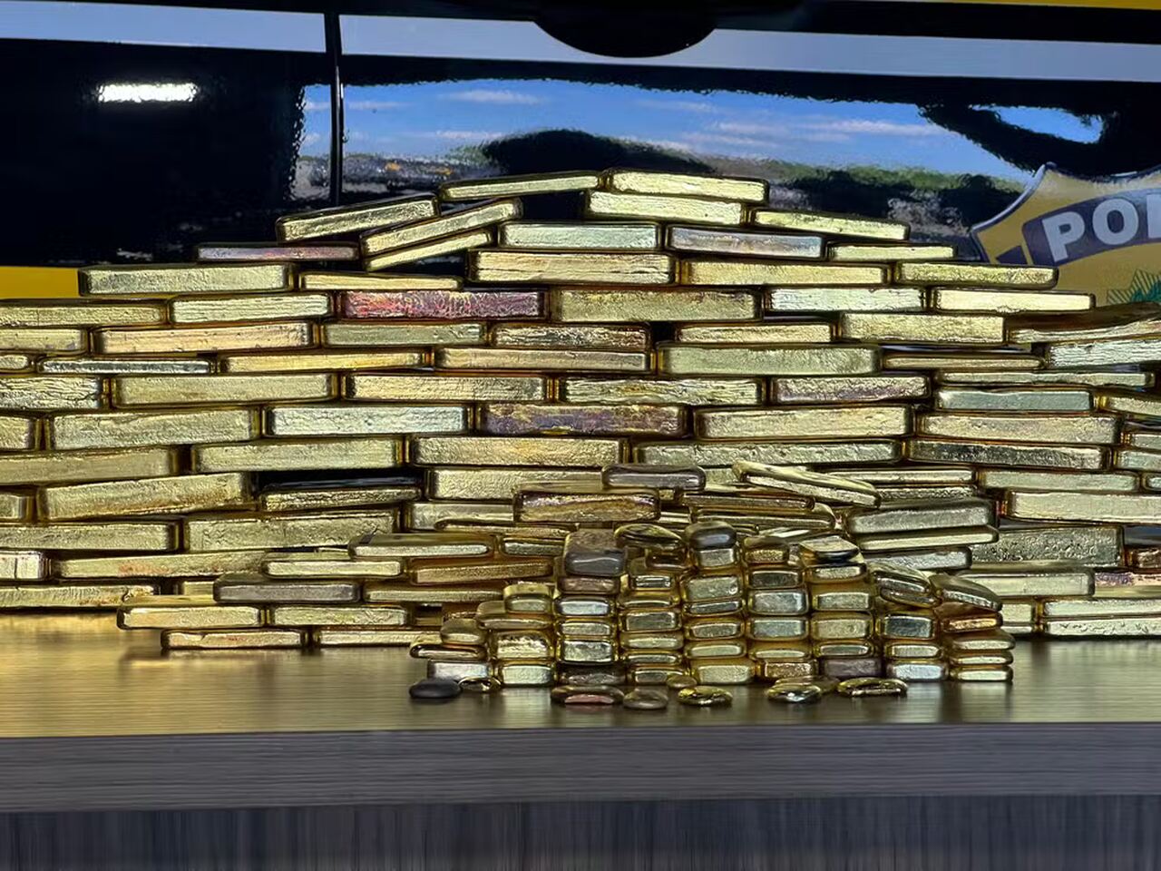 PRF apreende 104 kg de ouro avaliado em mais de R$ 60 milhões