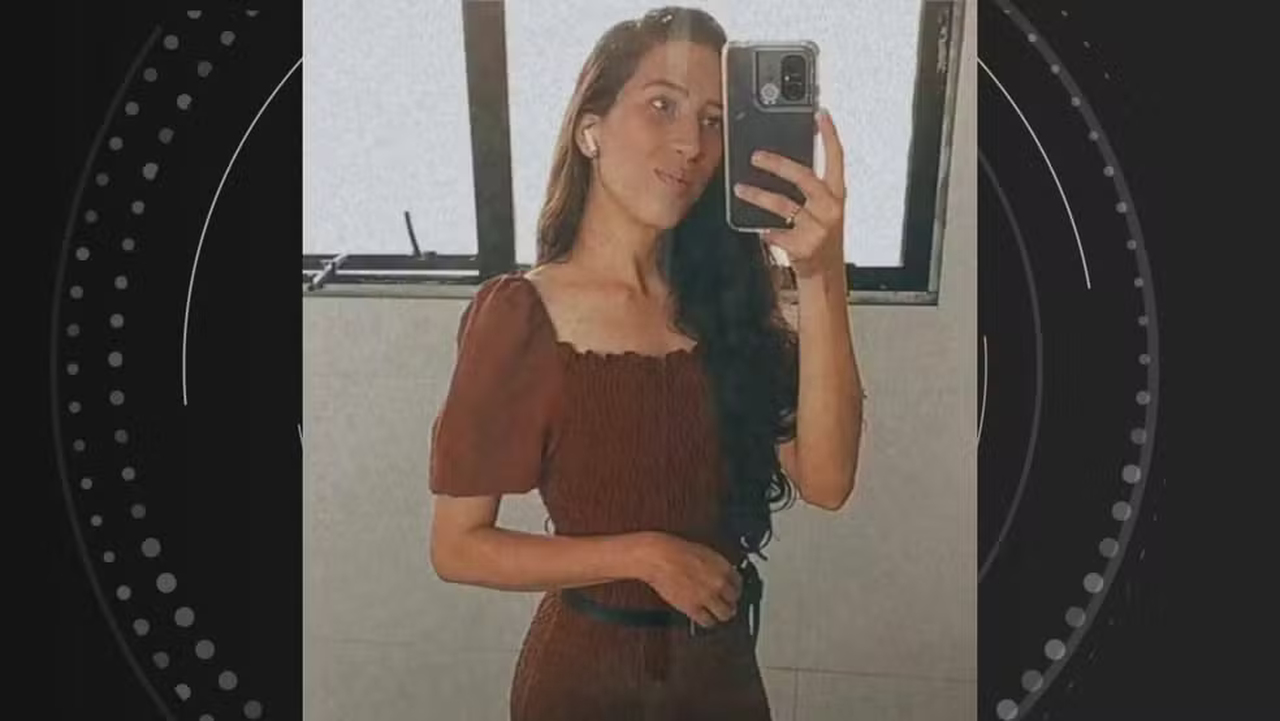 Filho de 6 anos presencia morte da mãe a facadas e dorme ao lado do corpo