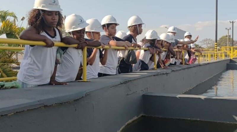 with 240063 Easy Resize.com