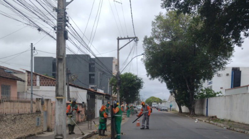 with 240087 Easy Resize.com