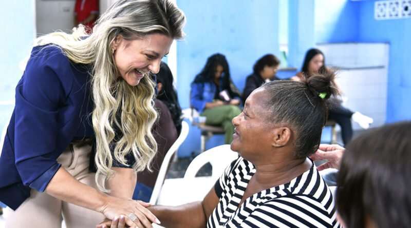 with 240312 Easy Resize.com