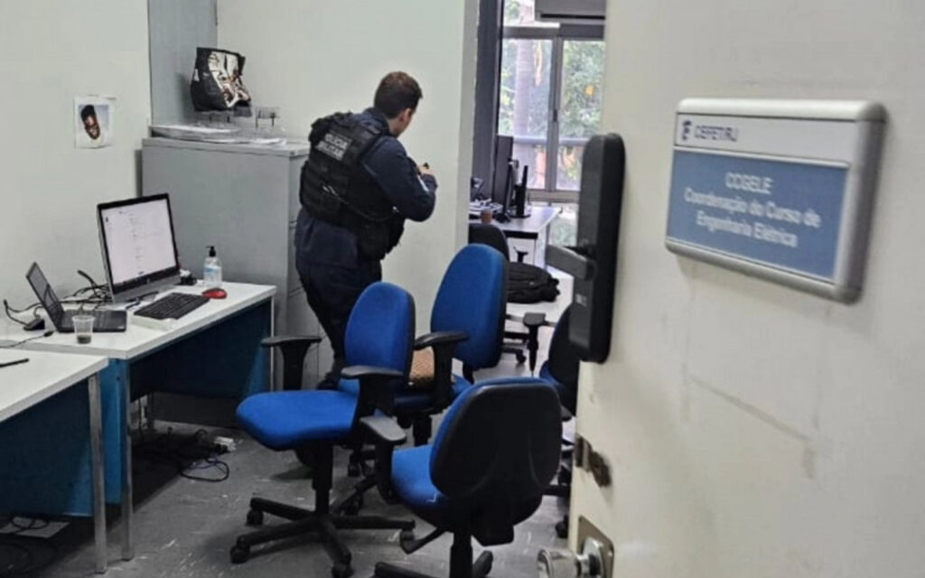 1 policiais do 6 bpm foram acionados e localizaram o suspeito sem vida 37603899 Easy Resize.com