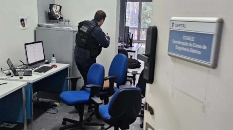 1 policiais do 6 bpm foram acionados e localizaram o suspeito sem vida 37603899 Easy Resize.com