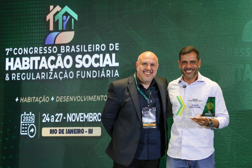 Bruno Dauaire recebe prêmio por projeto implementado em Donana e Tapera 1 Premio Easy Resize.com