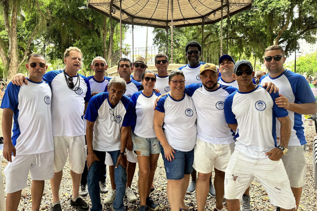 Samba na Praça tem mais uma edição neste domingo no Jardim do Liceu 1 with 241208 Easy Resize.com