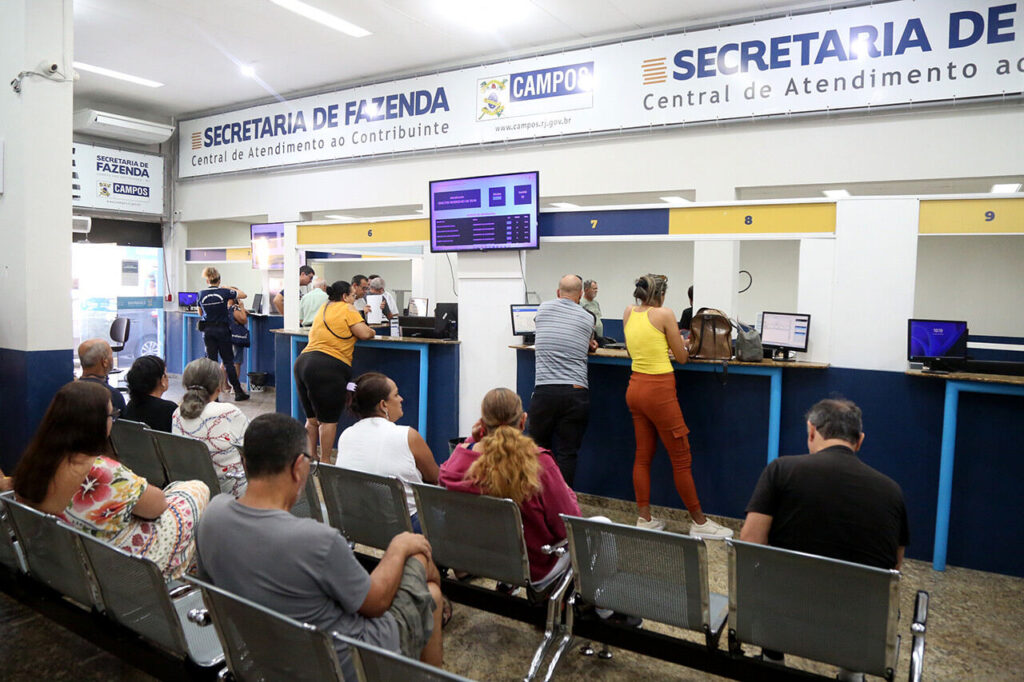 with 241366 Easy Resize.com