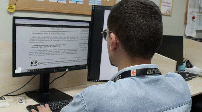 with 241456 Easy Resize.com