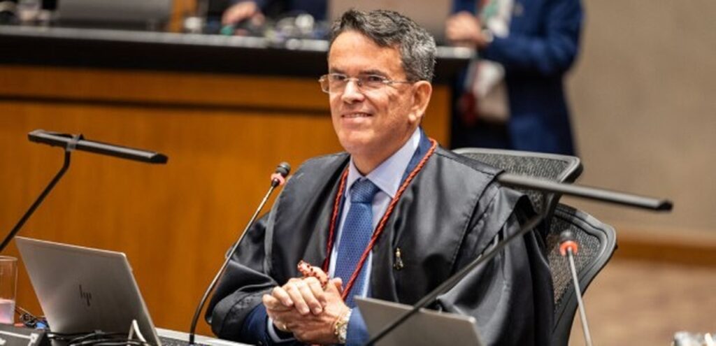 Desembargador Cláudio de Mello Tavares toma posse como presidente do TRE-RJ 1 ac866779 8486 4139 aced 109454ccd0a5 Easy Resize.com