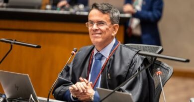 Desembargador Cláudio de Mello Tavares toma posse como presidente do TRE-RJ