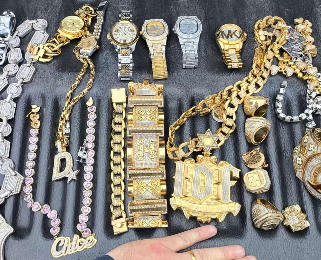 Polícia Civil e PRF interceptam família de Peixão tentando deixar o país 1 g1 ouro1 Easy Resize.com