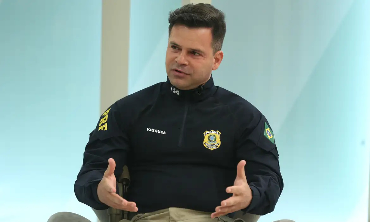 Ex-diretor da PRF Silvinei Vasques é preso no Paraguai, diz diretor da PF
