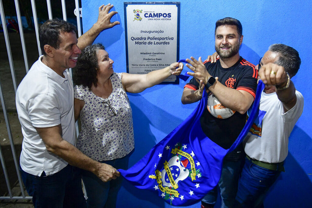 with 241630 Easy Resize.com