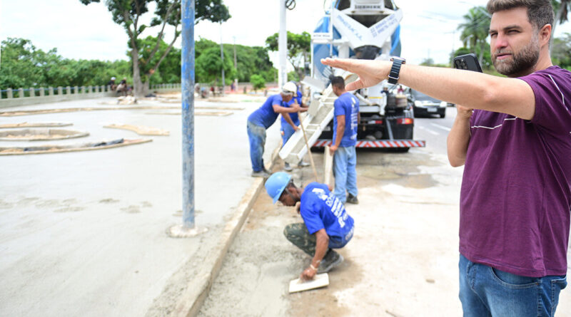 with 241778 Easy Resize.com