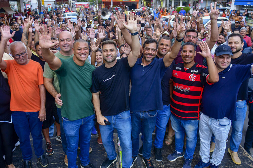 Prefeito Wladimir inaugura obras do Bairro Legal no Parque Saraiva 1 with 241782 Easy Resize.com