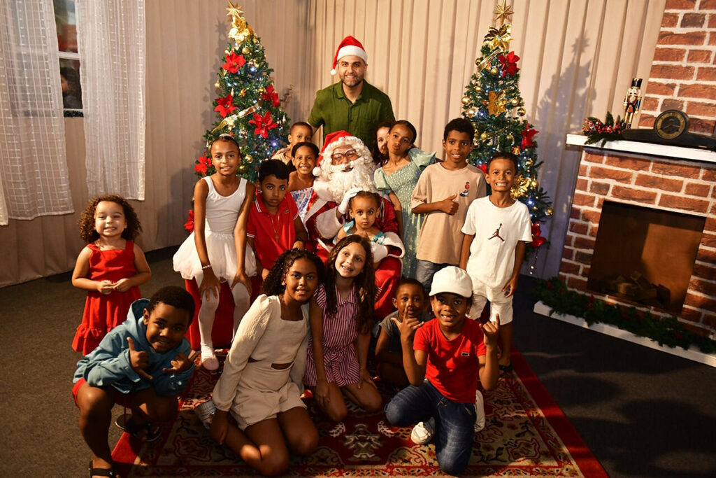 Decoração de Natal inaugurada na Praça do Santíssimo Salvador 1 with 241842 Easy Resize.com