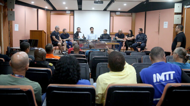 with 242132 Easy Resize.com