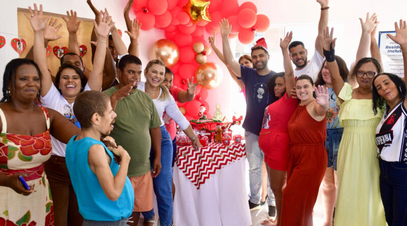 with 242264 Easy Resize.com