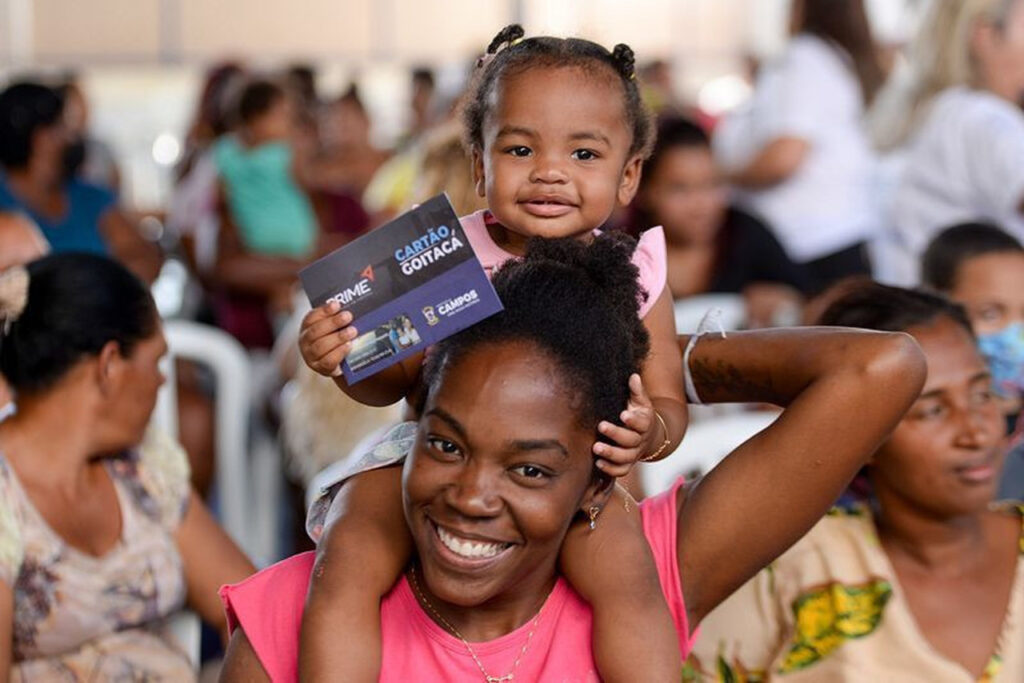 with 242290 Easy Resize.com