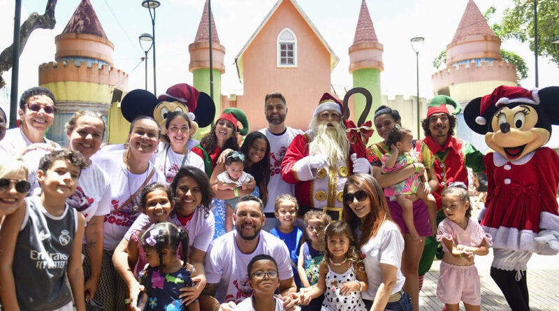 with 242310 Easy Resize.com