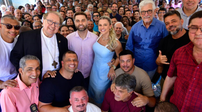 with 242396 Easy Resize.com