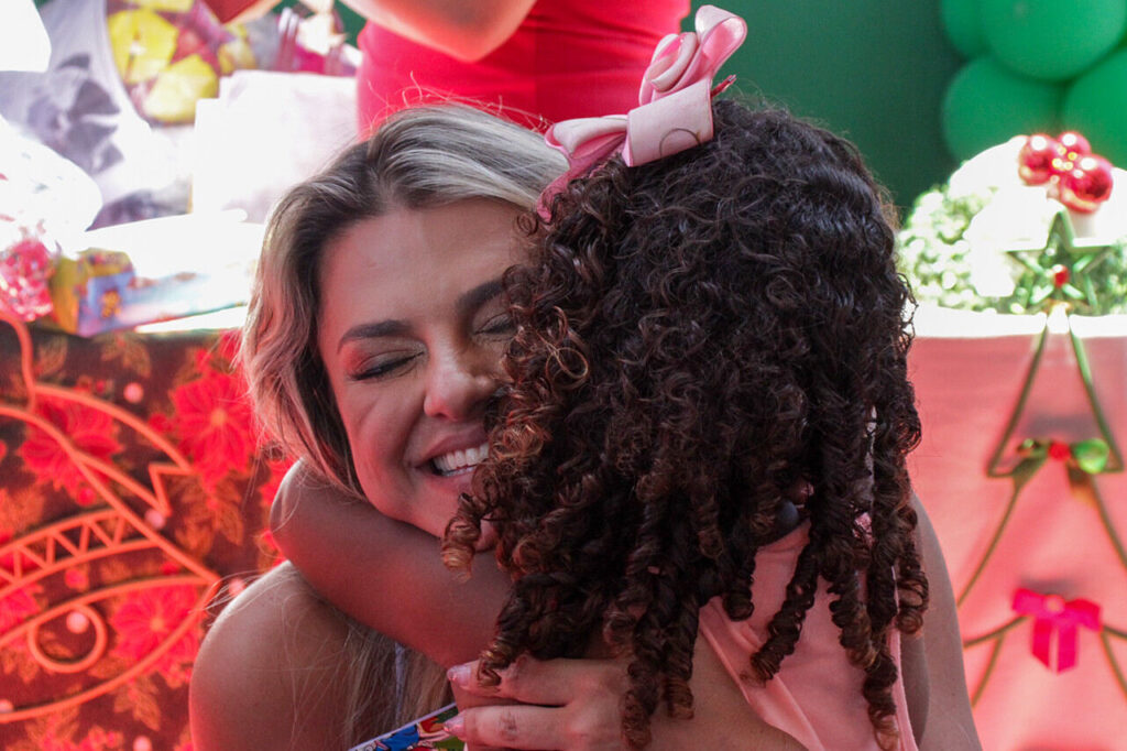 with 242450 Easy Resize.com