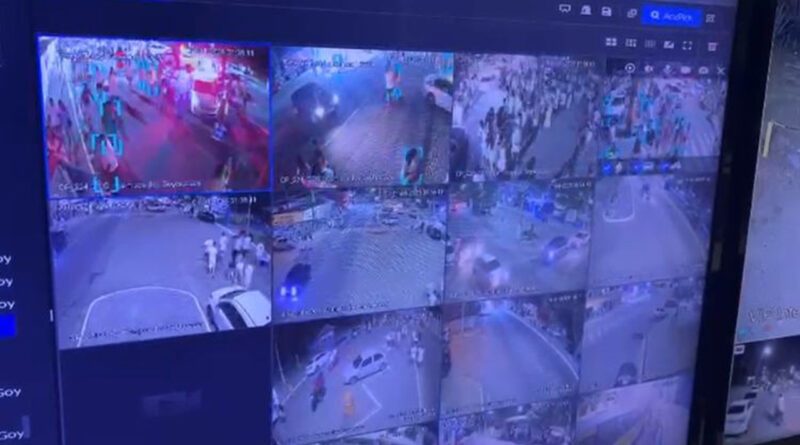 with 242490 Easy Resize.com