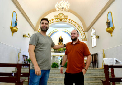 Prefeito prestigia a abertura da programação da Festa de Santo Amaro