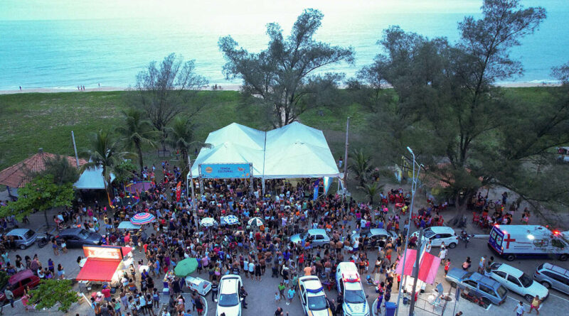 with 242738 Easy Resize.com