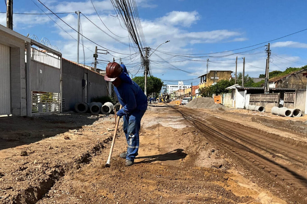 with 242790 Easy Resize.com