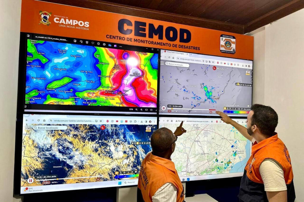 with 242920 Easy Resize.com