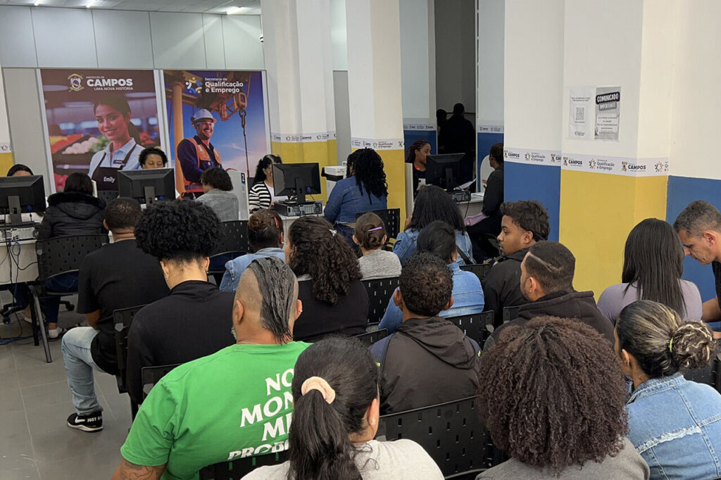 with 242984 Easy Resize.com