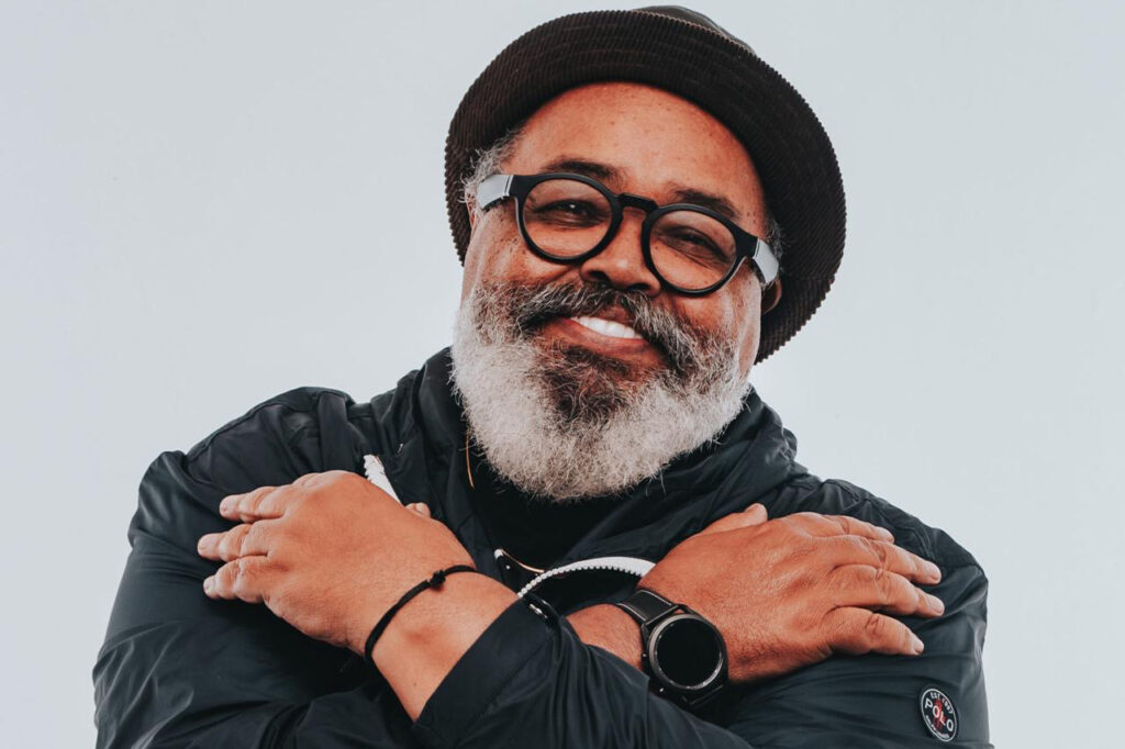 with 243122 Easy Resize.com