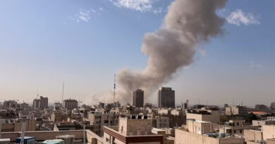 EUA e Israel realizam ataque coordenado contra o Irã, que dispara mísseis em resposta