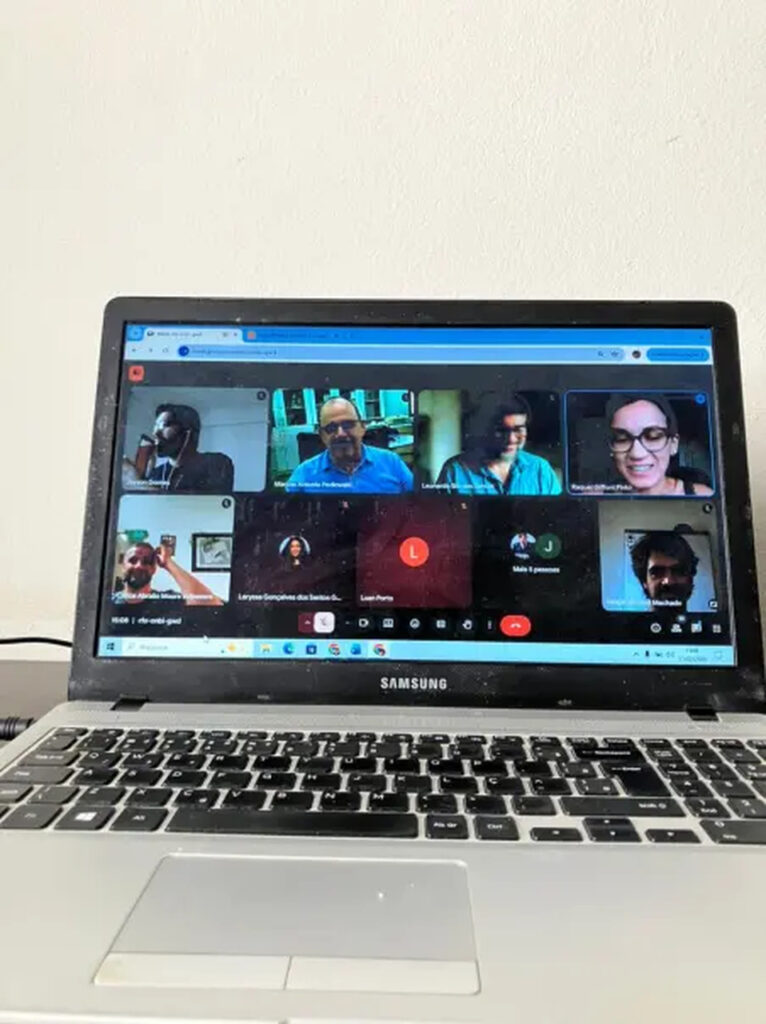 banca jayson Easy Resize.com