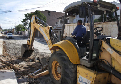 Primeira etapa do “Asfalto na Porta” avança em vias que cortam bairros centrais de Campos