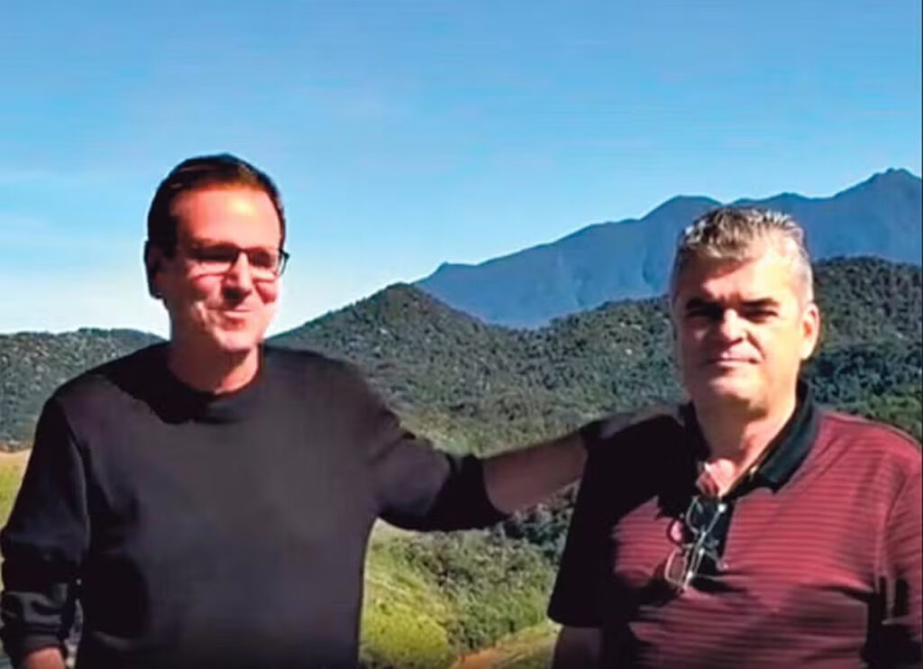 reis e paes Easy Resize.com