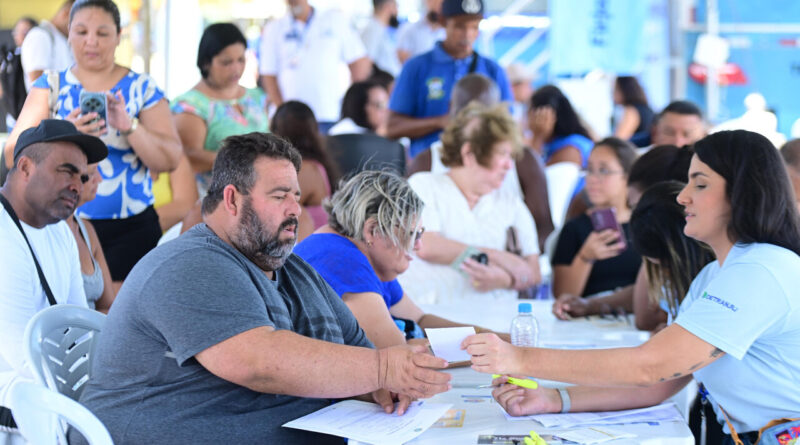 with 243176 Easy Resize.com