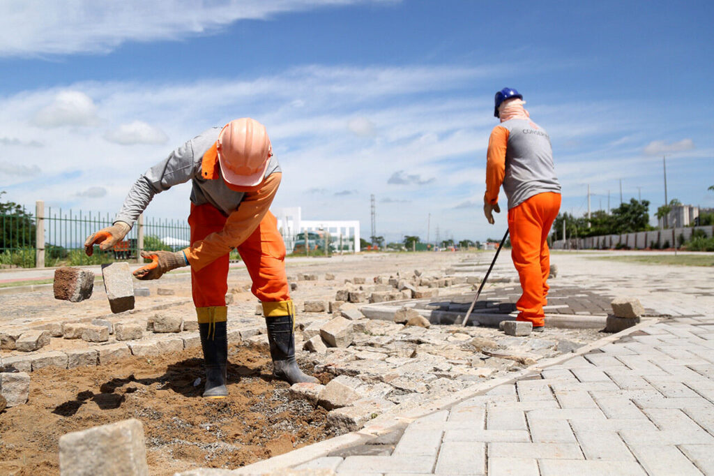 with 243266 Easy Resize.com