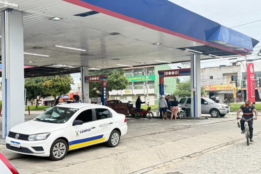 with 243288 Easy Resize.com