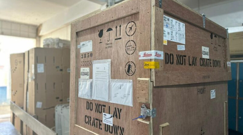 with 243548 Easy Resize.com