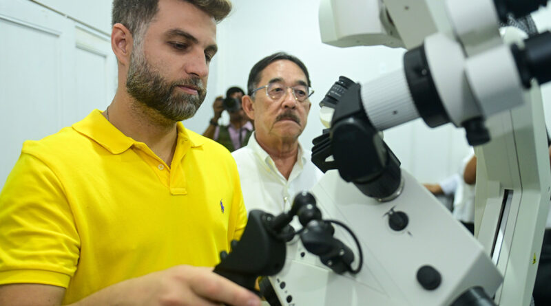 with 243814 Easy Resize.com