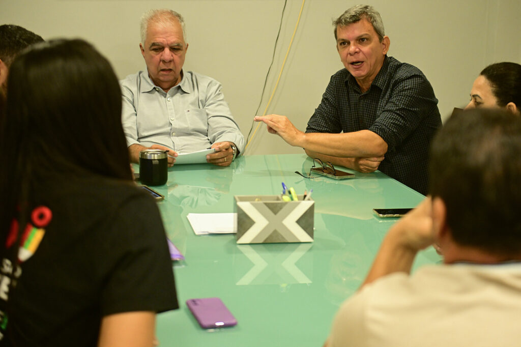 Procuradoria e Cabinete do Vice Prefeito recebem SEPE 0007 Foto Cesar Ferreira.jpg Easy Resize.com