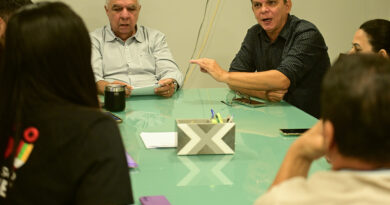 Prefeitura de Campos mantém diálogo com representantes do Sepe