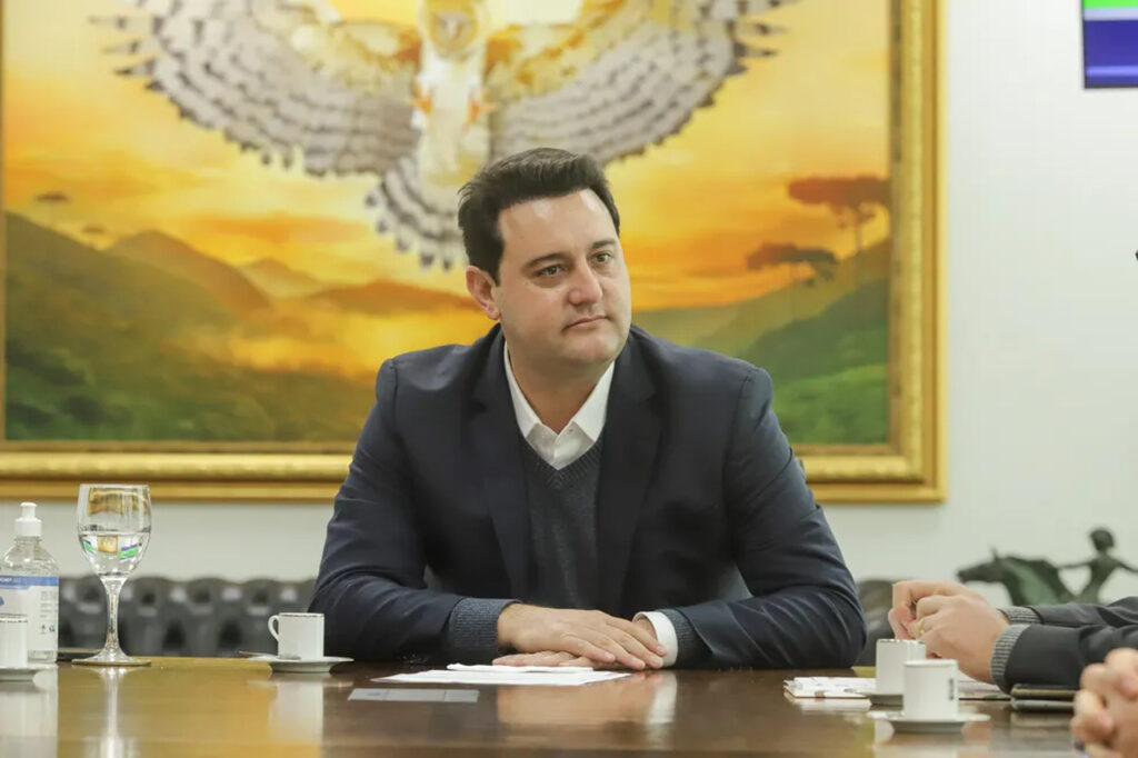 emplacamento digital foto rdziura 7091 0 Easy Resize.com