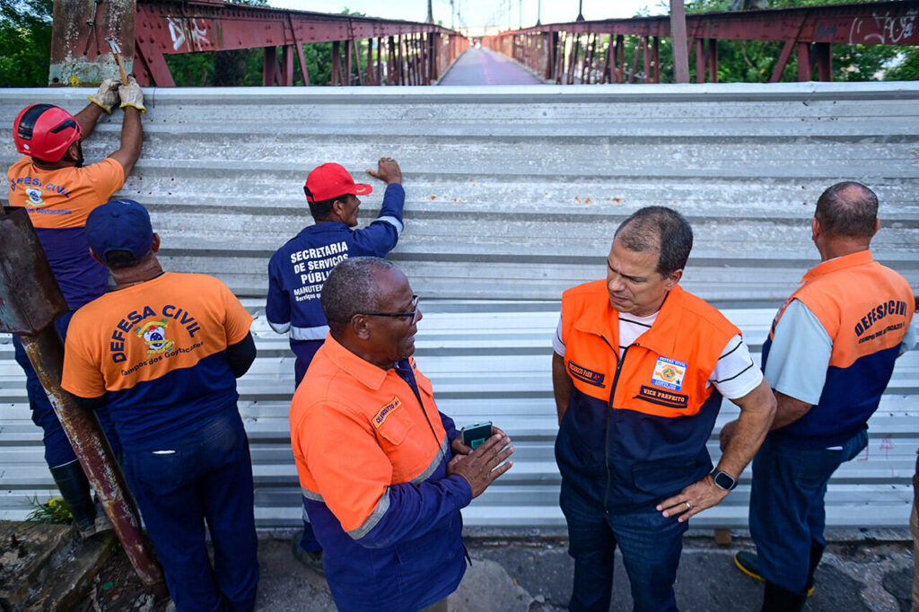 with 243906 Easy Resize.com