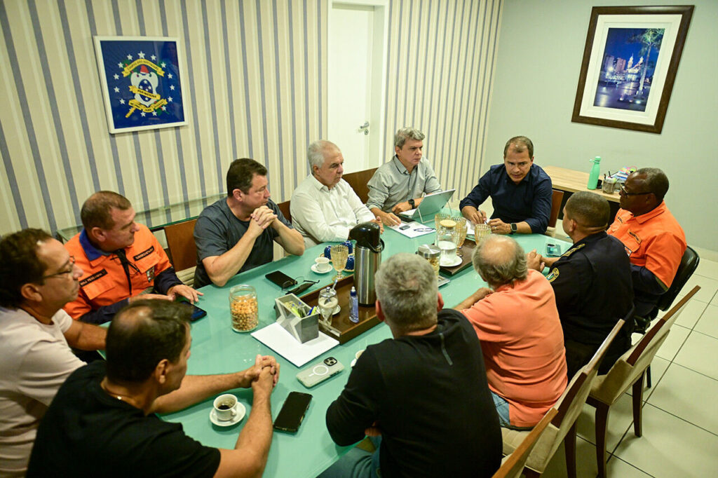 with 243932 Easy Resize.com