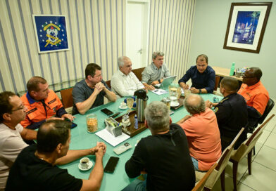 Frederico Paes faz reunião para avaliar interdição de ponte e rotas alternativas