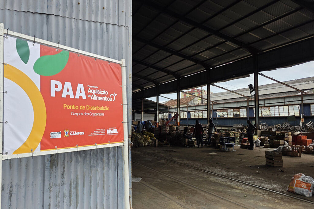 Agricultura de Campos realiza a primeira entrega do PAA com mais de 21 toneladas de alimentos 1 with 243988 Easy Resize.com