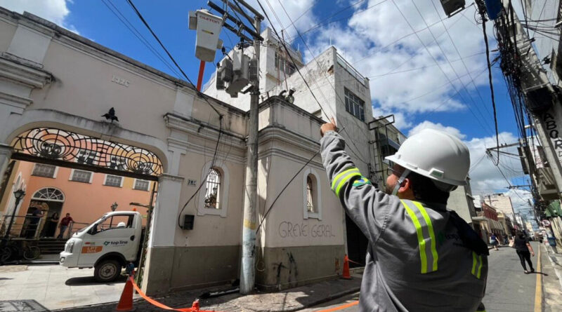 with 244060 Easy Resize.com